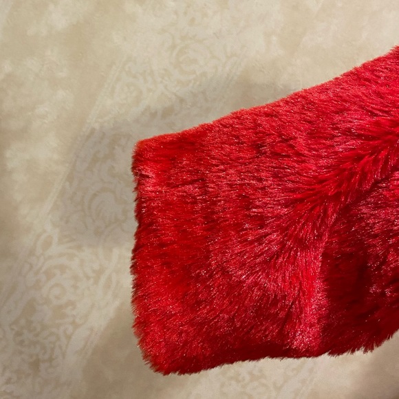 Red Fur Jacket - Picture 5 of 10